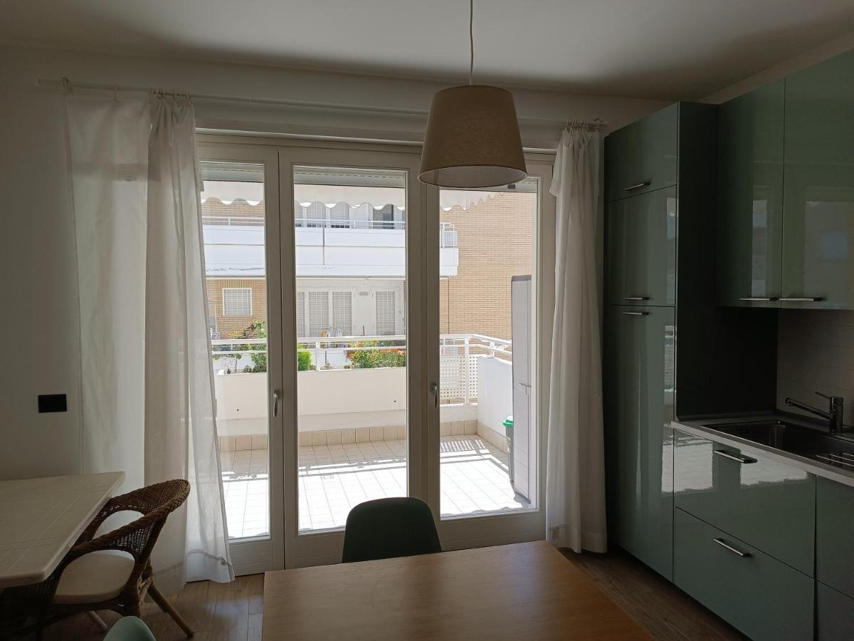Appartamento Per 4, Metro B Monti Tiburtini, Ac, Wi-Fi Roma Dış mekan fotoğraf